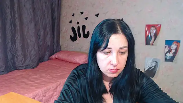JillStevens online show from 10/19/25, 02:34