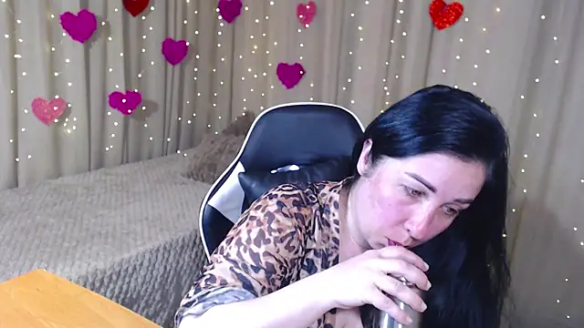 Snapshot of JillStevens chatting on 05/14/26, 03:13 JillStevens online show from 05/14/26, 03:13