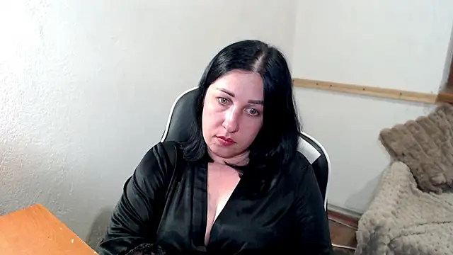 Snapshot of JillStevens chatting on 06/03/26, 08:03 JillStevens online show from 06/03/26, 08:03