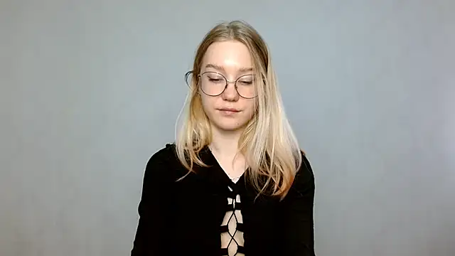 cindi hot online show from 02/18/25, 11:44