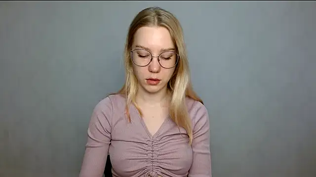 cindi hot online show from 02/21/25, 08:18