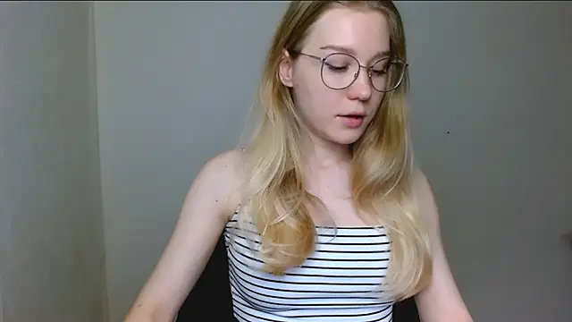 cindi hot online show from 12/20/25, 03:19