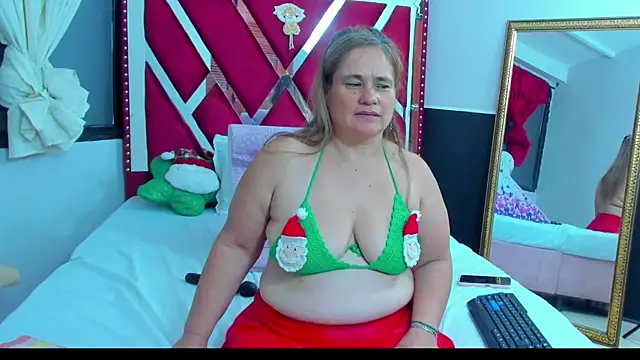 AnyelaGitanaMature online show from 12/24/24, 04:00