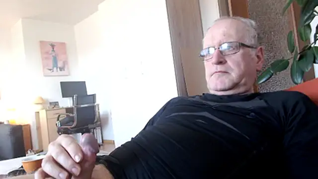 Milkasahne64 online show from 03/21/26, 09:36