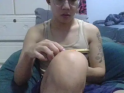 ZHIIz online show from 04/14/26, 05:08