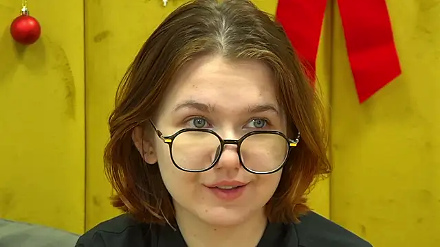 LessySmith online show from 12/20/25, 04:19