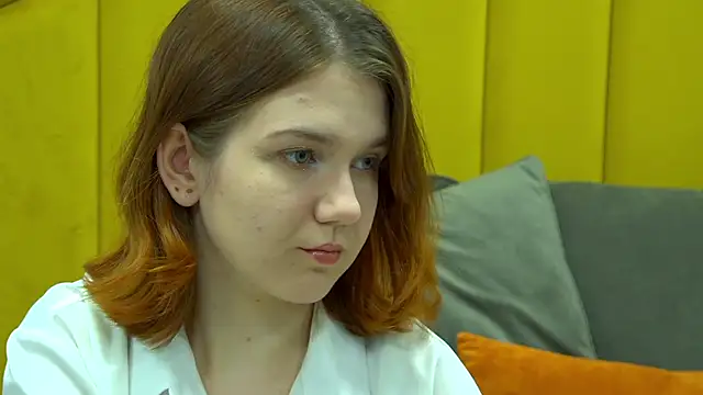 LessySmith online show from 04/10/26, 04:23