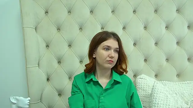 LessySmith online show from 04/19/26, 04:06