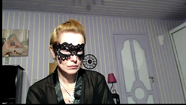 Marquise555 online show from 10/28/25, 04:53