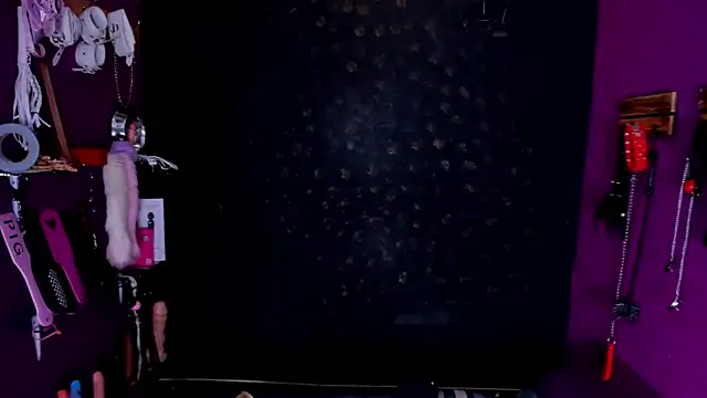 Alexa Slave online show from 09/17/25, 02:08