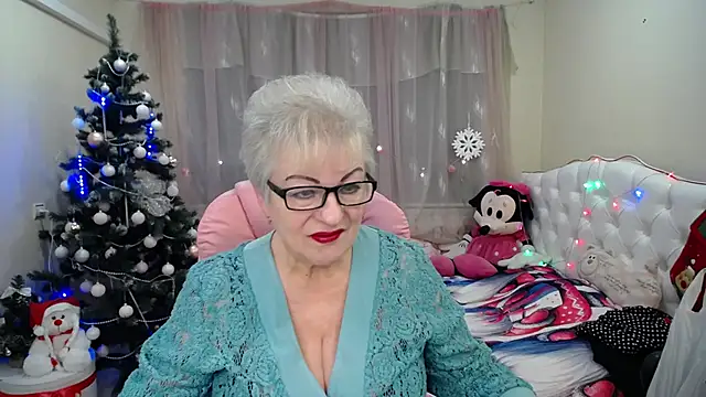 Snapshot of KayleSmoll chatting on 01/11/25, 07:27 KayleSmoll online show from 01/11/25, 07:27