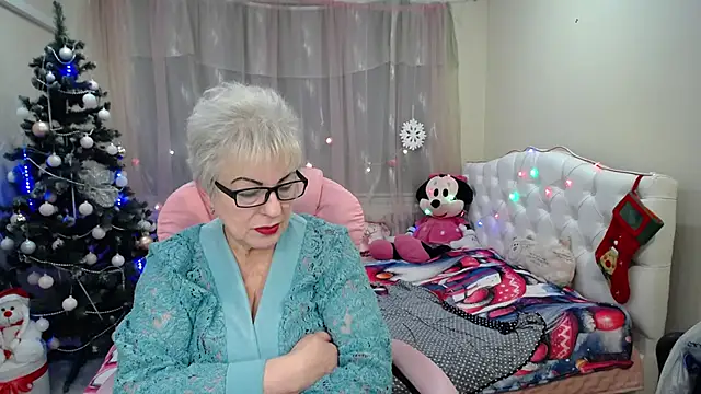 Snapshot of KayleSmoll chatting on 01/16/25, 04:17 KayleSmoll online show from 01/16/25, 04:17