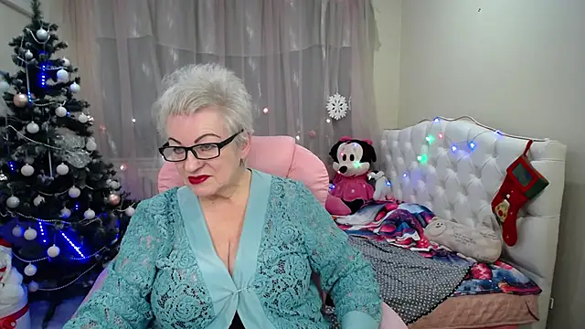 Snapshot of KayleSmoll chatting on 01/21/25, 10:19 KayleSmoll online show from 01/21/25, 10:19