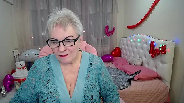 Snapshot of KayleSmoll chatting on 02/26/25, 01:53 KayleSmoll online show from 02/26/25, 01:53