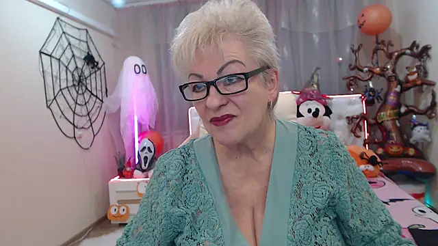 KayleSmoll online show from 11/05/25, 07:36