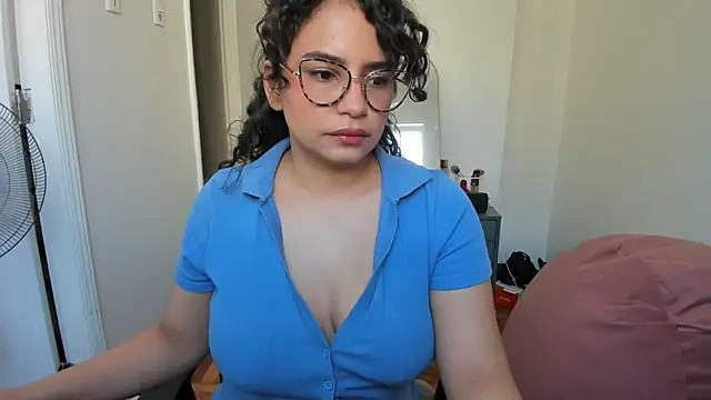 cinnamon rosa online show from 02/06/25, 09:49