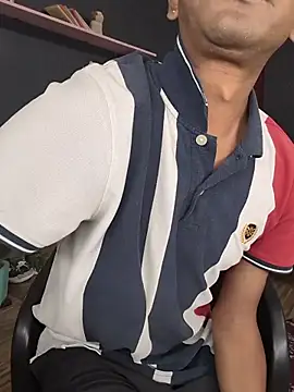 richardjames95 online show from 11/21/25, 06:39