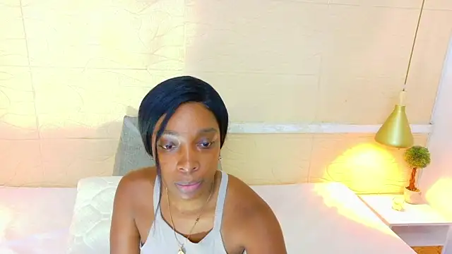 Shamiraa moore online show from 12/02/25, 08:48