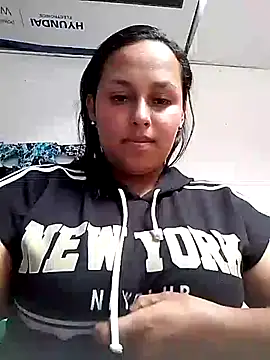 perla grens online show from 01/24/25, 04:17