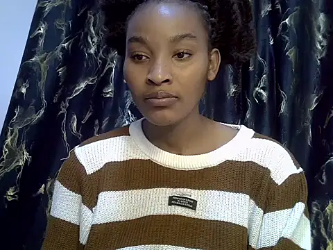 Snapshot of cute-alexis chatting on 05/13/26, 01:30 cute-alexis online show from 05/13/26, 01:30