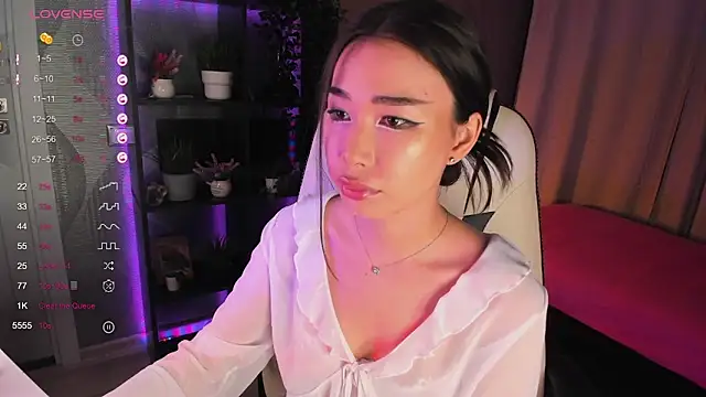 sensualily online show from 09/13/25, 03:56