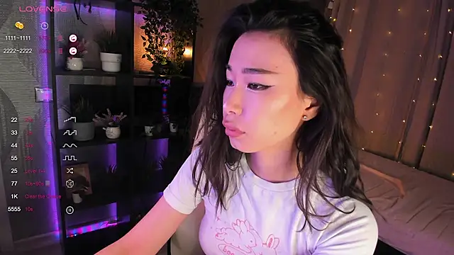 sensualily online show from 10/09/25, 02:15