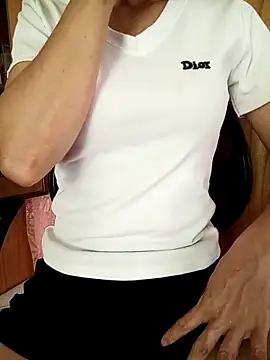 YunLem online show from 10/05/25, 01:59