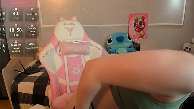 Chloe your Moyaz online show from 09/27/25, 04:39