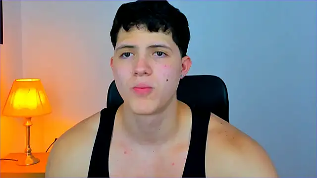 Snapshot of Hazzan_Velez chatting on 02/13/25, 03:07 Hazzan Velez online show from 02/13/25, 03:07