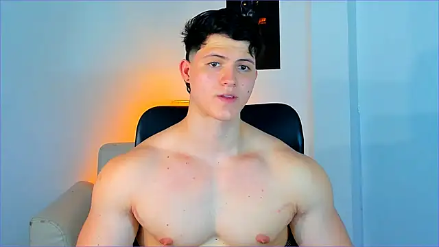 Snapshot of Hazzan_Velez chatting on 03/23/25, 01:20 Hazzan Velez online show from 03/23/25, 01:20