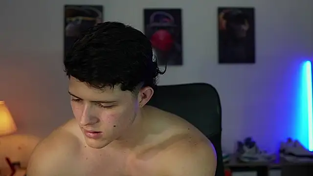 Snapshot of Hazzan_Velez chatting on 09/12/25, 12:33 Hazzan Velez online show from 09/12/25, 12:33