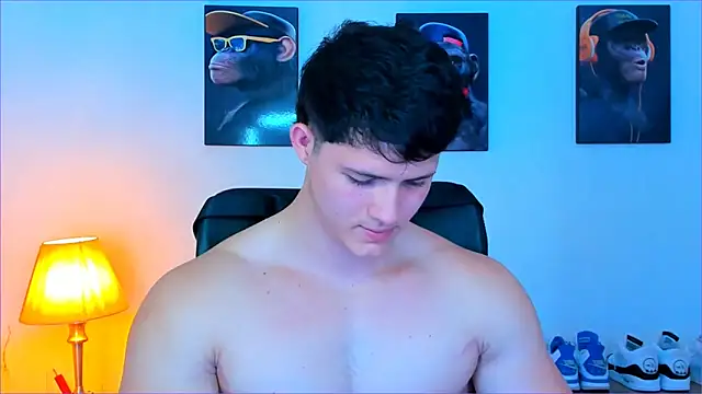 Snapshot of Hazzan_Velez chatting on 10/06/25, 03:04 Hazzan Velez online show from 10/06/25, 03:04