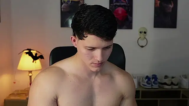 Snapshot of Hazzan_Velez chatting on 10/21/25, 04:02 Hazzan Velez online show from 10/21/25, 04:02