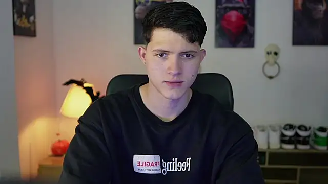 Hazzan Velez online show from 11/07/25, 01:16