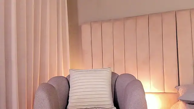 Paulina Monroy online show from 11/10/25, 12:31