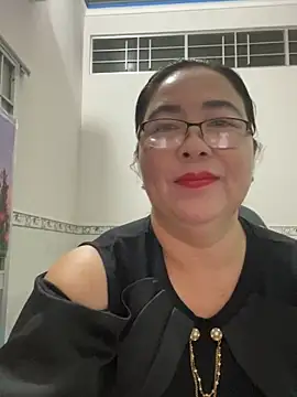 Snapshot of NDith chatting on 02/27/25, 12:13 NDith online show from 02/27/25, 12:13