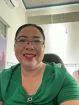 Snapshot of NDith chatting on 03/01/25, 12:50 NDith online show from 03/01/25, 12:50
