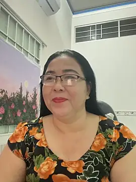 Snapshot of NDith chatting on 03/02/25, 12:32 NDith online show from 03/02/25, 12:32