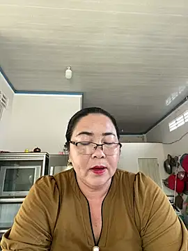 Snapshot of NDith chatting on 03/05/25, 08:54 NDith online show from 03/05/25, 08:54