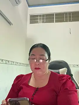 Snapshot of NDith chatting on 03/06/25, 10:52 NDith online show from 03/06/25, 10:52