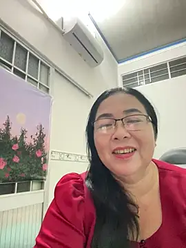 Snapshot of NDith chatting on 03/09/25, 02:21 NDith online show from 03/09/25, 02:21