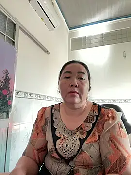 Snapshot of NDith chatting on 03/15/25, 12:58 NDith online show from 03/15/25, 12:58