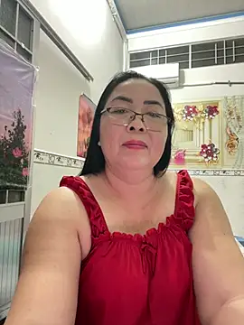 Snapshot of NDith chatting on 07/18/26, 11:25 NDith online show from 07/18/26, 11:25