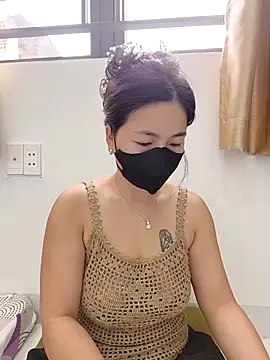 lyna bl online show from 11/18/25, 01:11