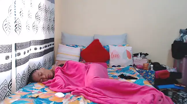 Kylie Hairy Bbc online show from 01/30/25, 08:01