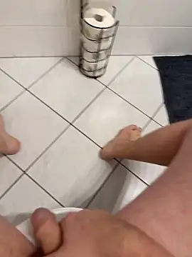 Snapshot of bock_auf_mumu chatting on 12/14/25, 03:50 bock auf mumu online show from 12/14/25, 03:50