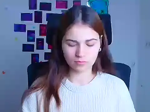 Loon Amore online show from 12/22/25, 07:05