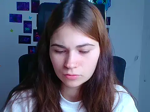 Loon Amore online show from 12/23/25, 06:55