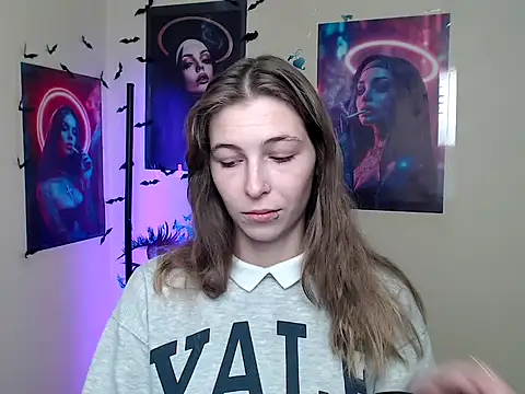 StrangerGi online show from 10/09/25, 06:11