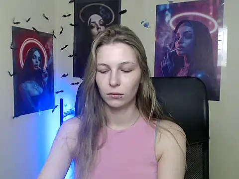 StrangerGi online show from 05/19/26, 05:47